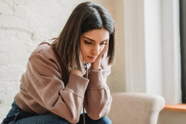 7 Cara Menenangkan Diri Saat Emosi Naik-Turun